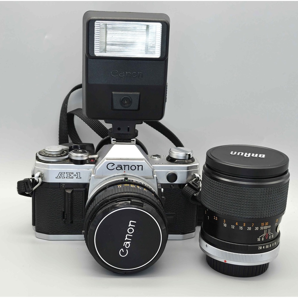 Canon AE-1 643513 Film Camera w/ Flash & 1.5-30m Lens Untested (GNP019335)